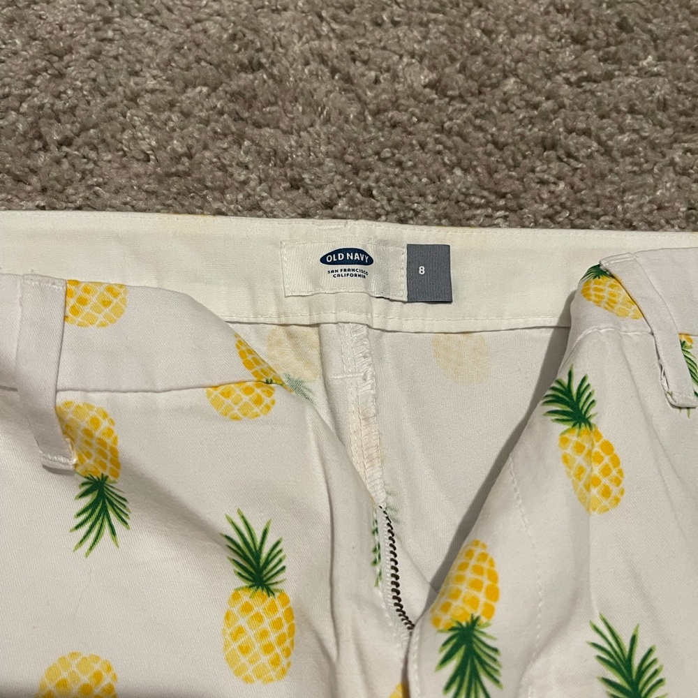 Old Navy Shorts - Picture 3 of 3